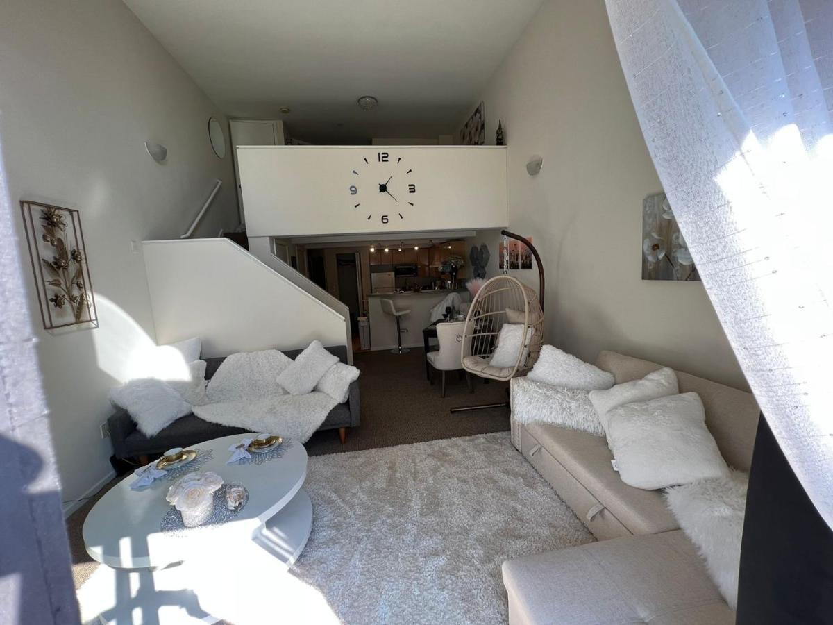 Cozy Downtown Condo Retreat With Space Needle View Seattle Ngoại thất bức ảnh
