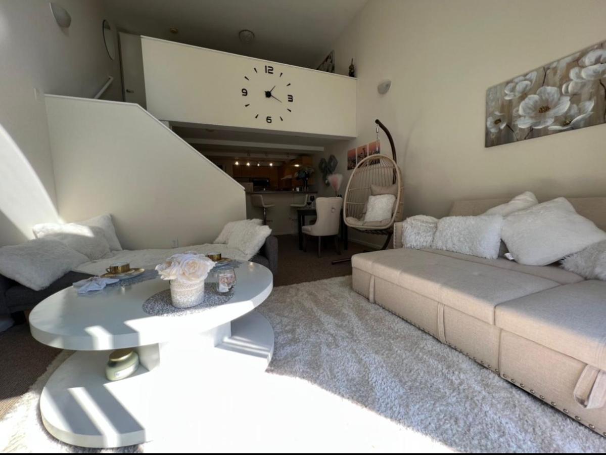 Cozy Downtown Condo Retreat With Space Needle View Seattle Ngoại thất bức ảnh
